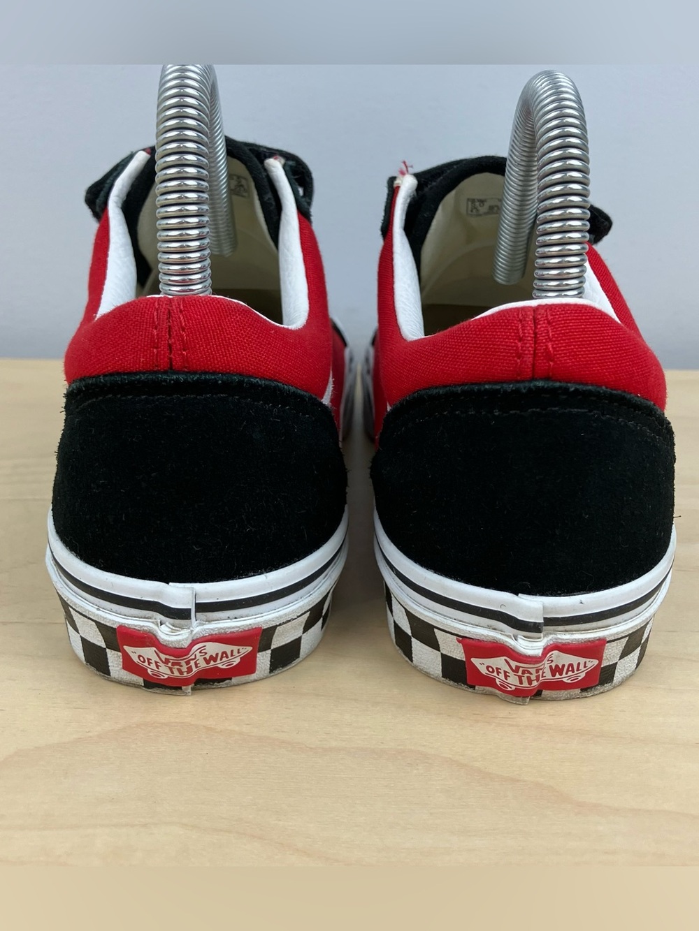 Vans Women’s Size 6.5 Old Skool V Straps Checkered Black Red White Skate Shoes - Picture 7 of 10